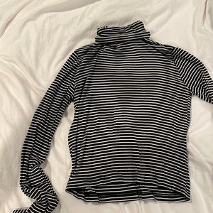 Zara long sleeve turtleneck size medium